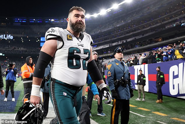 The former Philadelphia Eagles center admitted not following a strict diet to lose weight