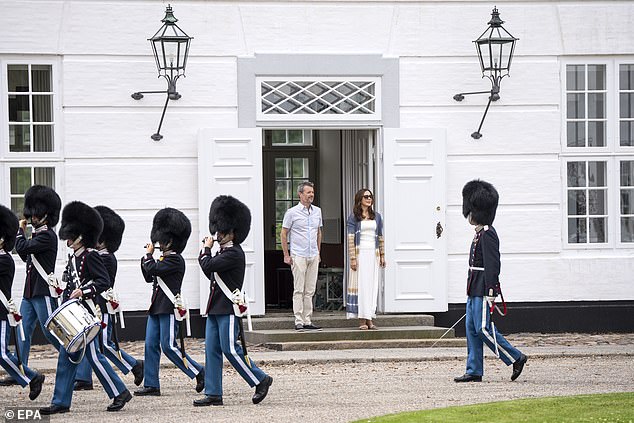 Queen Mary and King Frederick today witnessed the changing of the guard at their summer residence Graasten Castle.