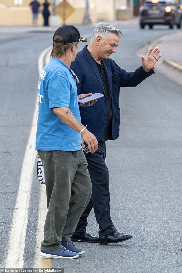 Alec received cheers from fans as he and a group walked into the restaurant, and he was seen waving and giving his followers the thumbs up.