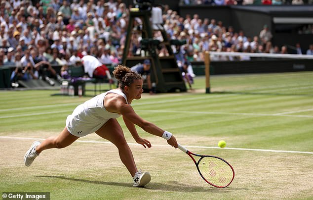 The third set was much more contested, as both players held their serve, until Krejcokova managed to open the scoring in the seventh game.