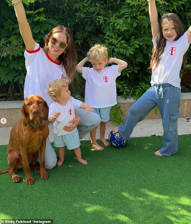 1720979944 351 WAG Dani Dyer sports an England shirt as she joins