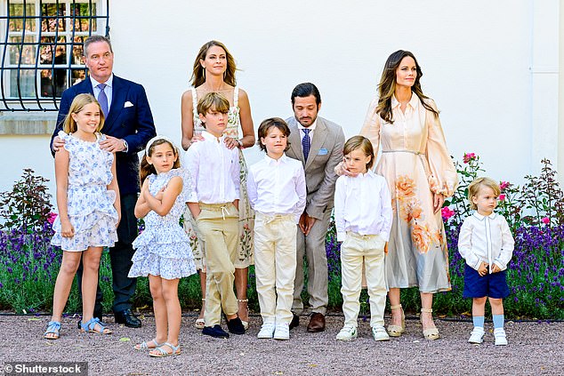 Prince Carl Philip, Princess Sofia, Prince Alexander, Prince Gabriel, Prince Julian, Princess Madeleine, Chris O'Neill, Princess Leonor, Prince Nicholas, Princess Adrienne