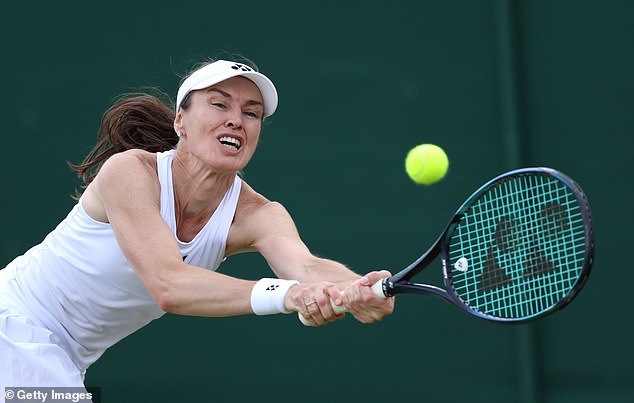 Clijsters was joined by former world number one Martina Hingis as they stormed to the title.