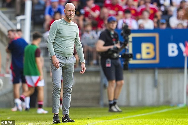 The defender had been waiting for an offer from Real Madrid but is now ready to join Erik ten Hag's side.