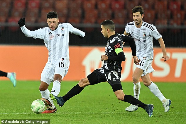 1721604466 137 Alex Oxlade Chamberlain offered to British clubs with Besiktas looking to