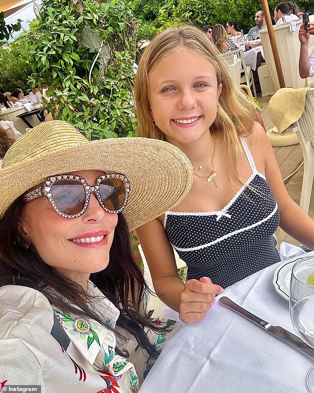 She added an adorable selfie with her daughter, Bryn Hoppy, 14, whom she shares with ex-husband Jason Hoppy.