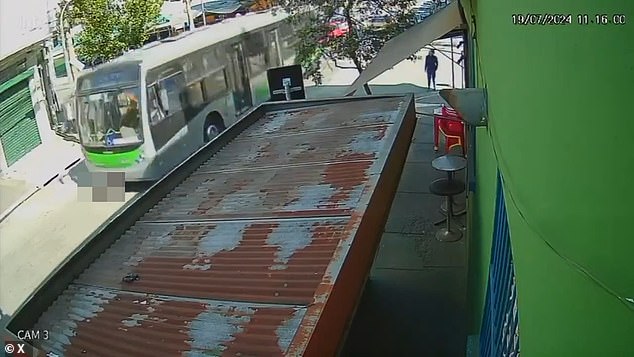 The teenager was trapped under the bus moments after being run over while trying to flee after stealing the cellphone of a 71-year-old man in the city of São Paulo, southeastern Brazil, last Friday.