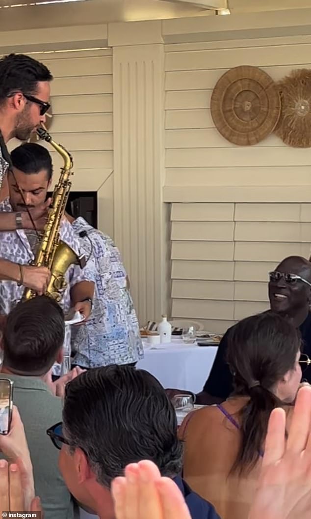 The six-time NBA champion was dressed in a black jersey for the outing at Bagatelle.