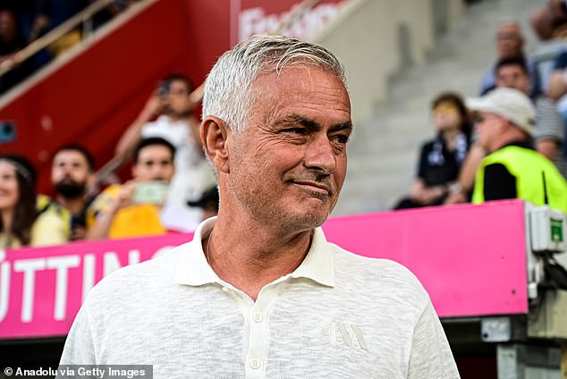 Despite 'challenging' conditions, Mourinho started life at Fenerbahce with a win