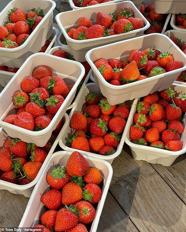 She also shared a snap of several bunches of fresh strawberries.