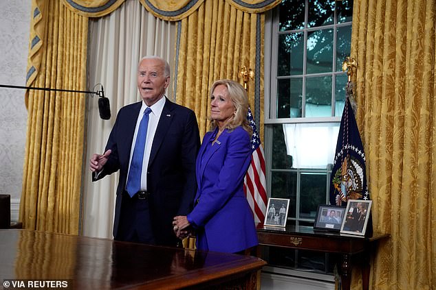 Jill Biden joined Joe Biden at the Resolute Desk as he finished his speech.