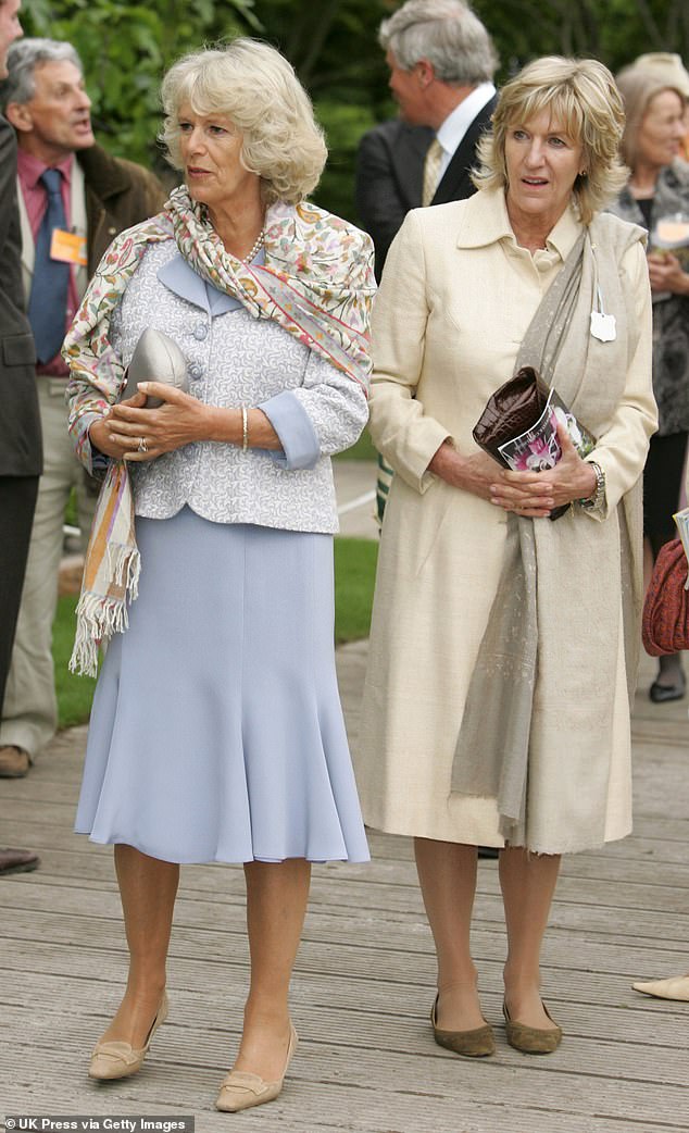 Camilla and Annabel Elliot attend the Chelsea Flower Show together in London in 2007