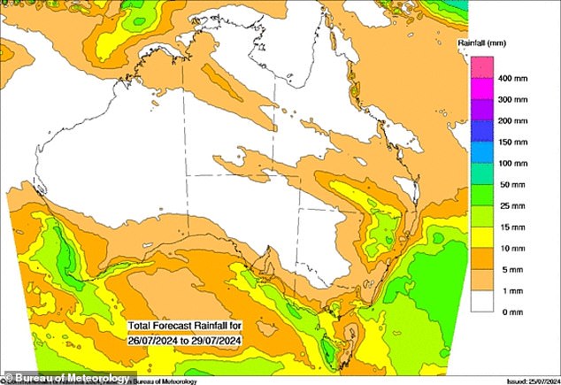 Eastern states have a much higher chance of heavier rain over the weekend.