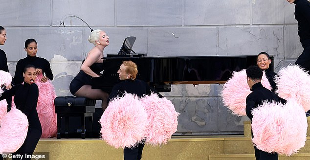 The talented star also played the piano.