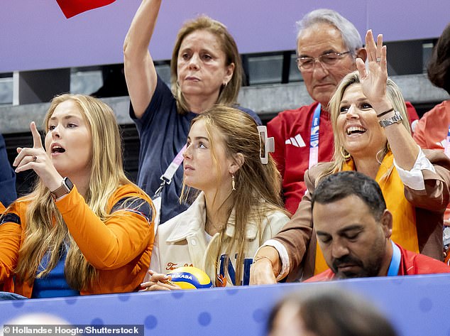 Máxima and Amalia raised their hands during today's volleyball game