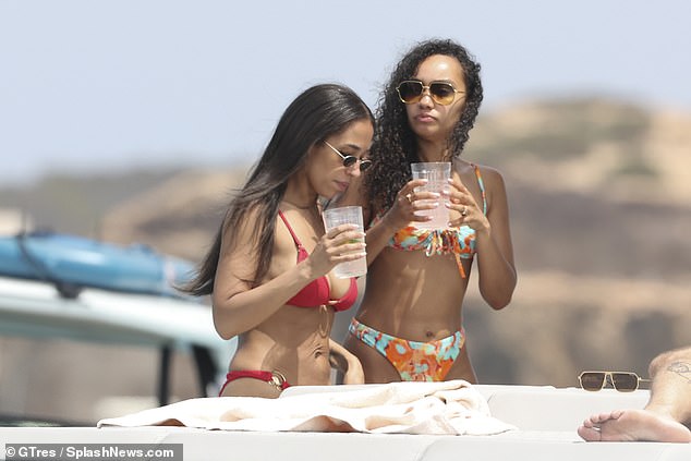 She was joined by a group of friends on the boat as everyone made the most of the day and had a few drinks.