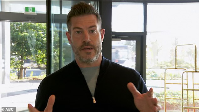 The show's host, Jesse Palmer, spoke directly to the camera in a hotel lobby to give viewers an update on Matt's unexpected arrival.