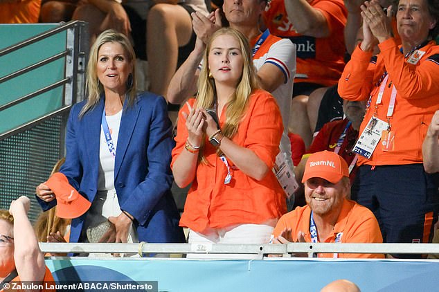 Maxima appears in the photo alongside her eldest daughter, Princess Catherine Amalia, and her husband, Willem-Alexander. The queen opted for a white top and trousers to protect her from the sun and completed her summer look with an indigo blue blazer and a cream-coloured handbag.