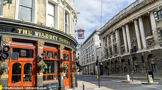 1722359595 737 I toured five of Londons most haunted pubs Heres what