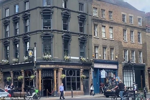 1722359599 624 I toured five of Londons most haunted pubs Heres what