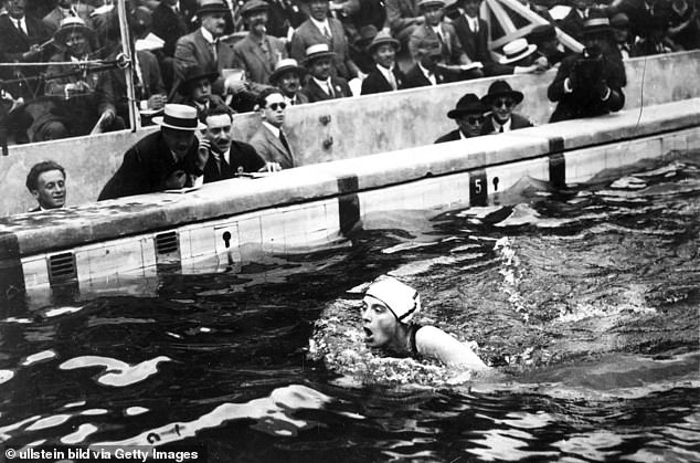 Julia explained that Lucy Morton had started swimming when she was 10 and had competed in the Paris Olympics and, although no one expected her to do very well, she won gold in the 200m.