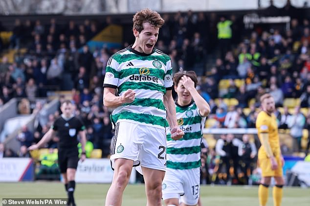 Celtic have made a £3.5m bid for on-loan midfielder Paulo Bernardo