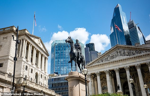 No change: Bank of England keeps base rate at 5.25% from August 2023