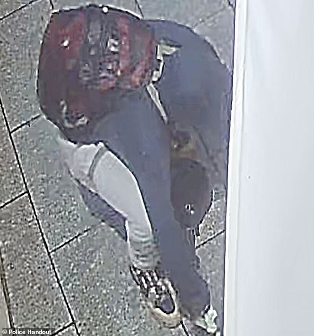 CCTV footage from the crime scene later showed an unidentifiable man wearing a dark blue hoodie and light-coloured trousers, as well as gloves and a dark red backpack.