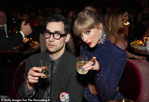 This comes after Taylor Swift's collaborator Jack Antonoff was accused of dissing Billie.