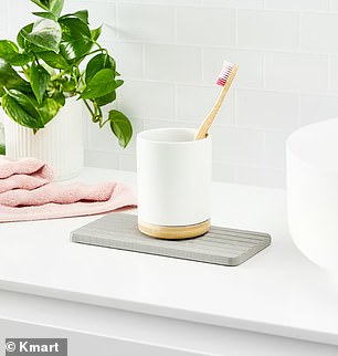 Set includes a small quick-drying vanity tray.