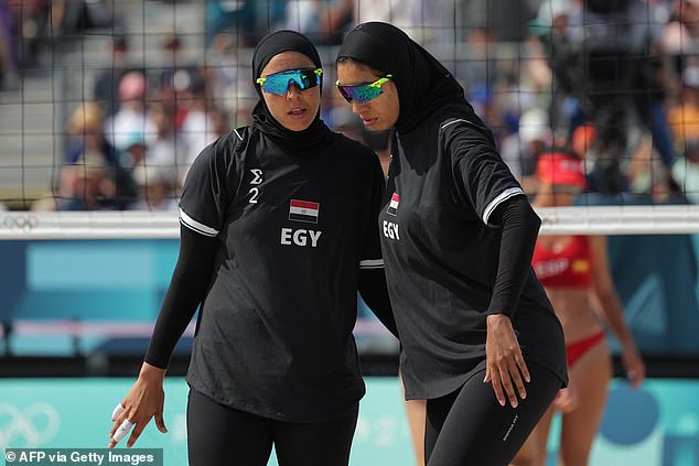 Egyptian athletes Marwa Abdelhady and Doaa Elghobashy defiantly wore an all-black outfit along with their religious headscarf, a garment that has been banned for French athletes.