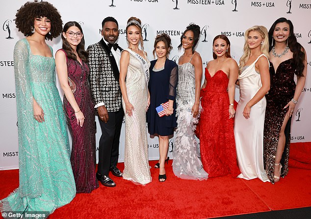 France, Rachel, Savannah and Rylee took a group photo with Kaleigh Garris, Alyssa Carson, Justin Sylvester, Miss USA and Teen USA CEO Laylah Rose and Shree Saini.