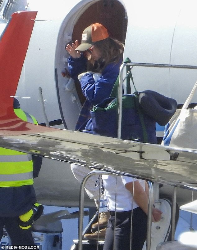 She looked confident and elegant as she arrived at the popular airport, just hours before taking to the stage in Sydney.