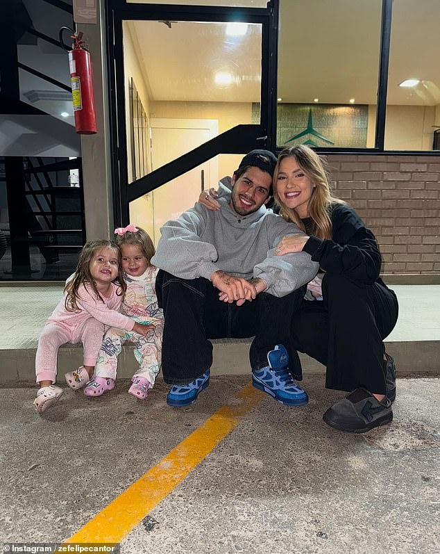 Brazilian singer Zé Felipe with his influencer girlfriend Virginia Fonseca and the couple's two daughters, Maria Alice (left) and Maria Flor (second from left)