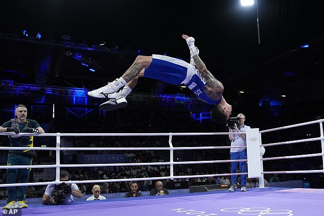 Senior has his sights set on Australia's first Olympic gold after defeating Filipino Carlo Paalam in a comeback, 3-2 split decision at North Paris Arena on Saturday.