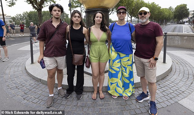 From left to right, Luca Antoniutti, Arya Kahramaner, Marcela Antoniutti, Carla de Castro Ferreira and Luiz Antoniutti at the Princess Diana Memorial