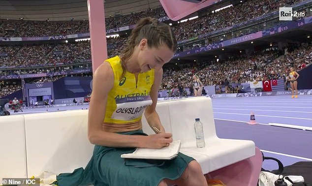 Olyslagers was seen writing in a diary after each jump in Paris