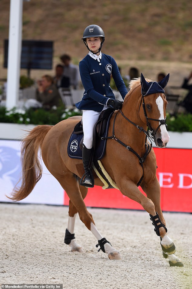 Eve is an experienced rider who previously represented Team USA on the world stage.