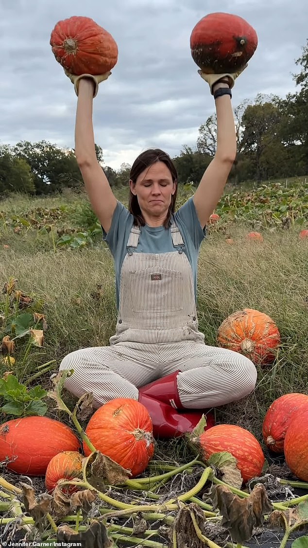 Garner even incorporated a seasonal element into her preparation by substituting pumpkins for weights.