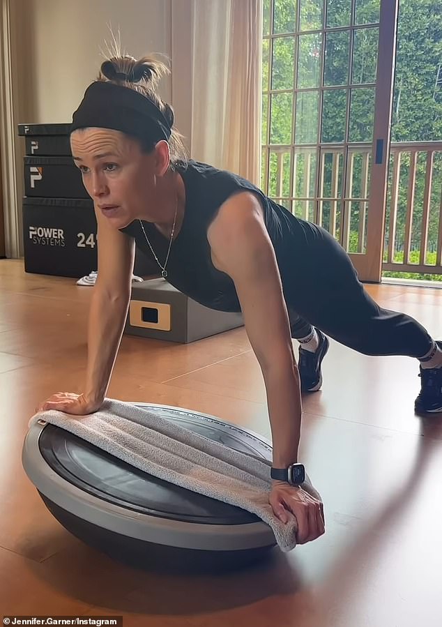 Earlier this week, Garner gave fans a glimpse of how she got in shape for Marvel by sharing a montage of her gym sessions on Instagram.