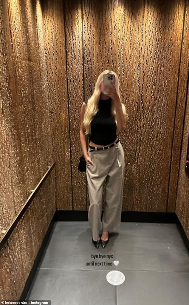 Through her Instagram Stories, she shared a selfie inside an elevator and wrote: 'goodbye New York'.