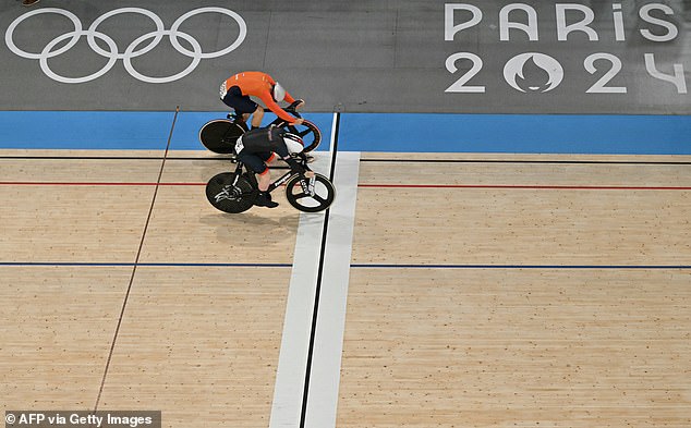 As the pair raced towards the finish line, the Scot timed his move perfectly and crossed the line a fraction of a second ahead of the Dutchman.