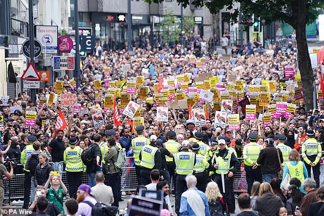 Thousands of people demonstrated against racism in Walthamstow, where far-right thugs were reportedly planning to gather outside an immigration office on Wednesday.