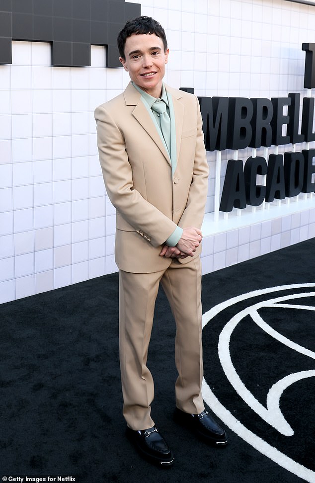 The 37-year-old actor appeared in good spirits on the black carpet, arriving at the event in a cream blazer and matching pants on the red carpet on Monday.