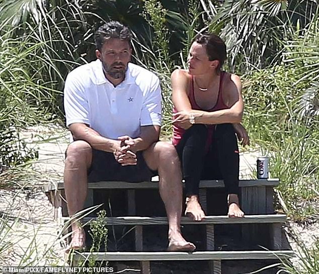 Ben and Jennifer shocked Hollywood in 2015 when they announced their marriage was over and opted to ride out the storm with a vacation in the Bahamas.