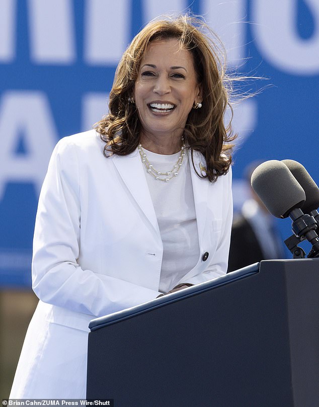 Harris' handling of the 2004 affair remains relevant in this campaign because it shows the callousness of her leadership, as well as her tendency to change attitude when the political winds shift, Méndez says.