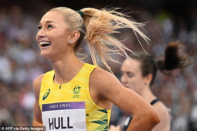 The 27-year-old's run gave Australia its seventh track and field medal of the Paris Games, the second-best effort in green-and-gold Olympic history.