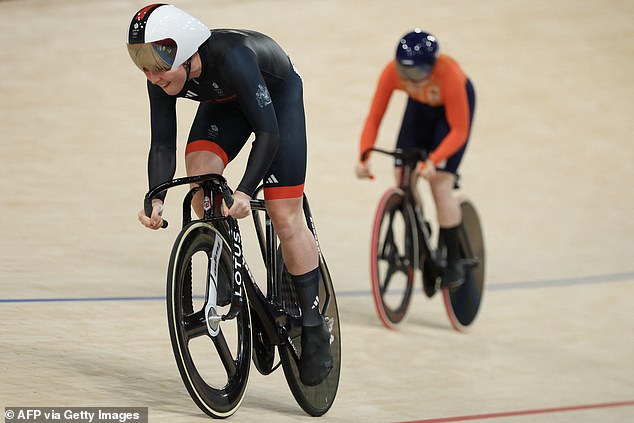 Finucane defeated Dutch rival Hetty van de Wouw 2-0 in the bronze medal match