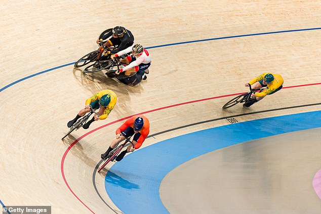 The Australian benefited from a big crash at 30mph to finish third in the men's keirin.