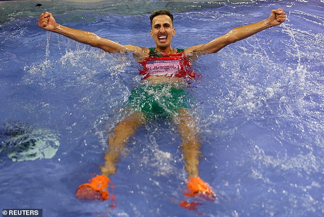 A competitor in the obstacle course at the Paris Olympics